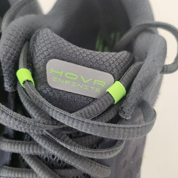 7 youth New Under Armour Grey tennis shoes - Picture 4 of 8